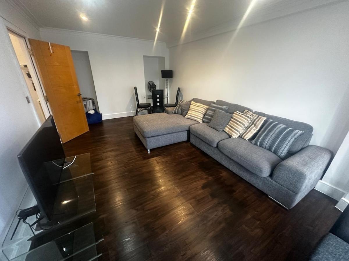 Apartment Forset Court London