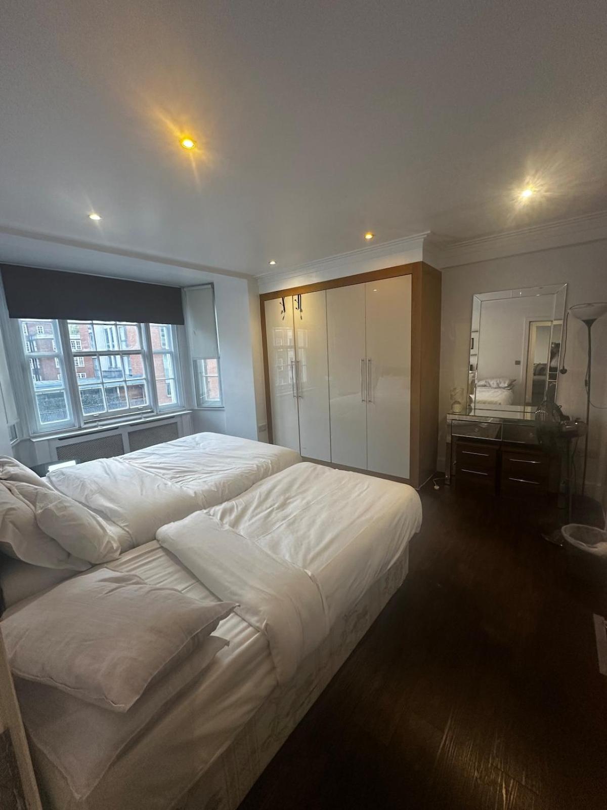 Apartment Forset Court London